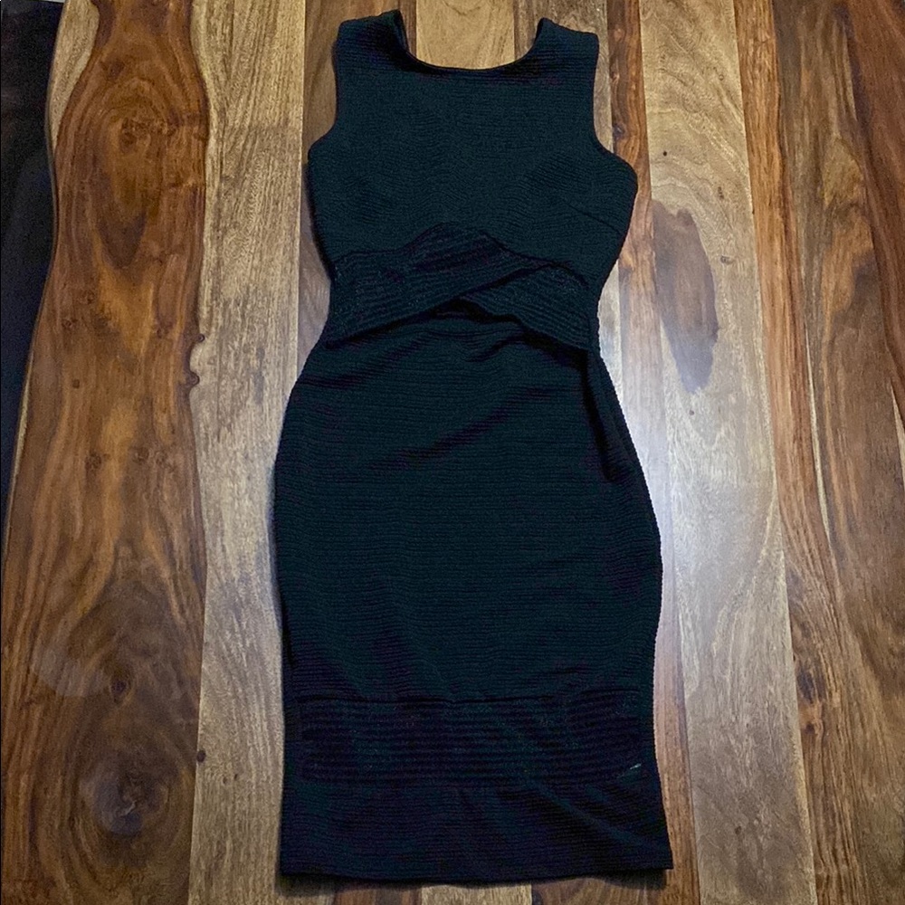 Elegant Black Sleeveless Dress